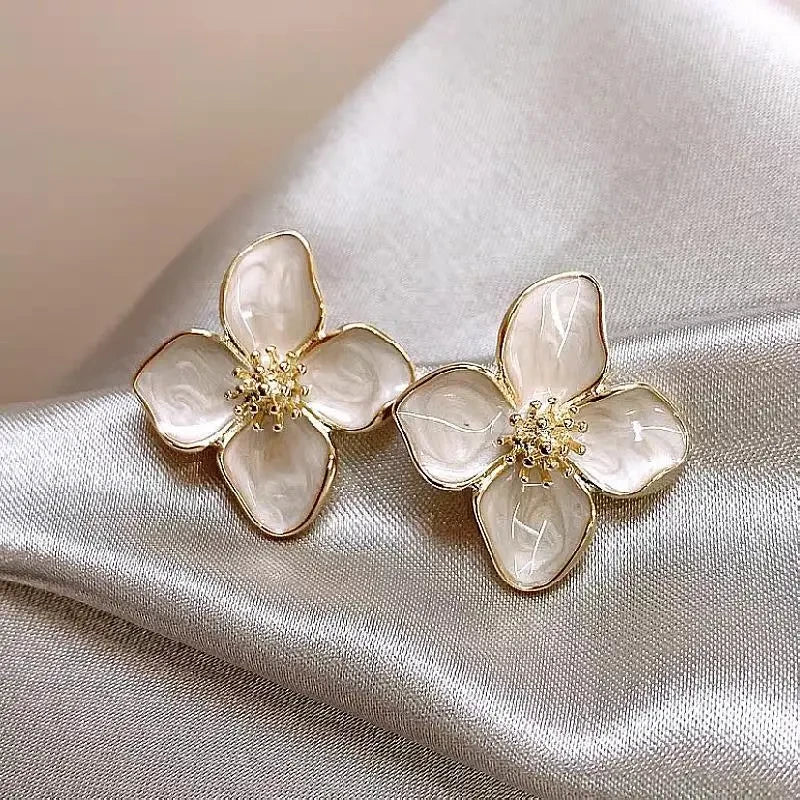 Retro Drip Glaze Red Flower Stud Earrings